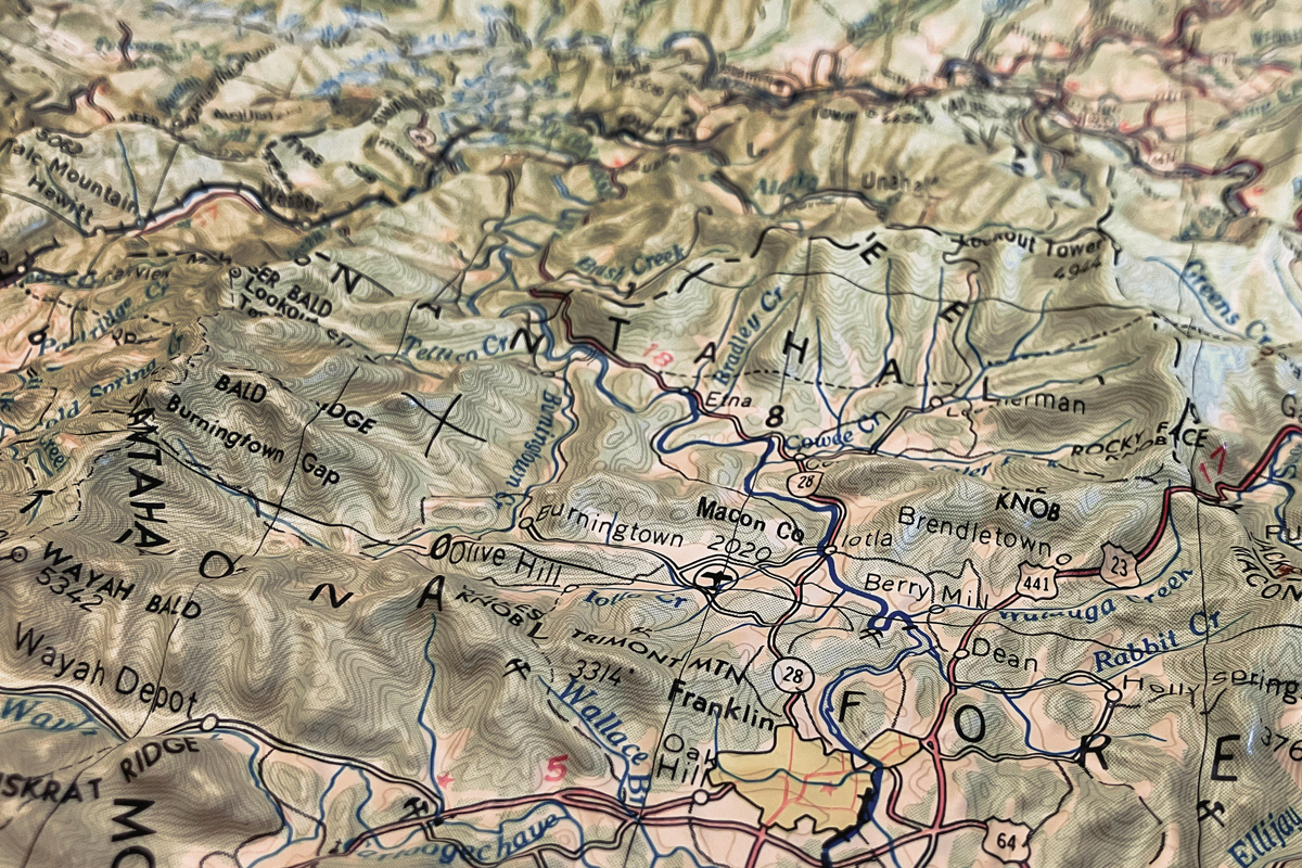 smokymountainnews.com